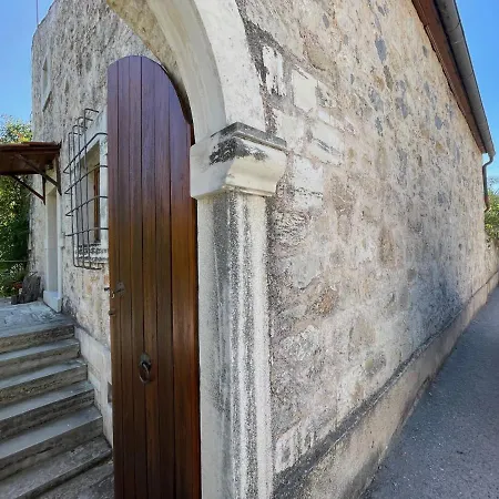 Accetto, Stone House With Pool