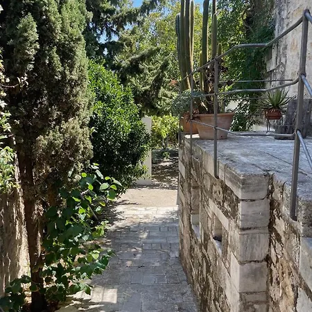 Holiday home Accetto, Stone House With Pool *