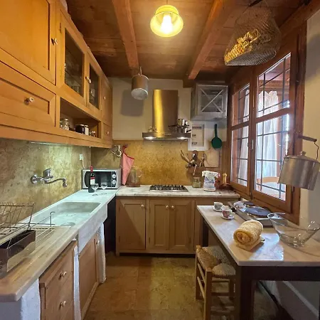 Holiday home Accetto, Stone House With Pool *